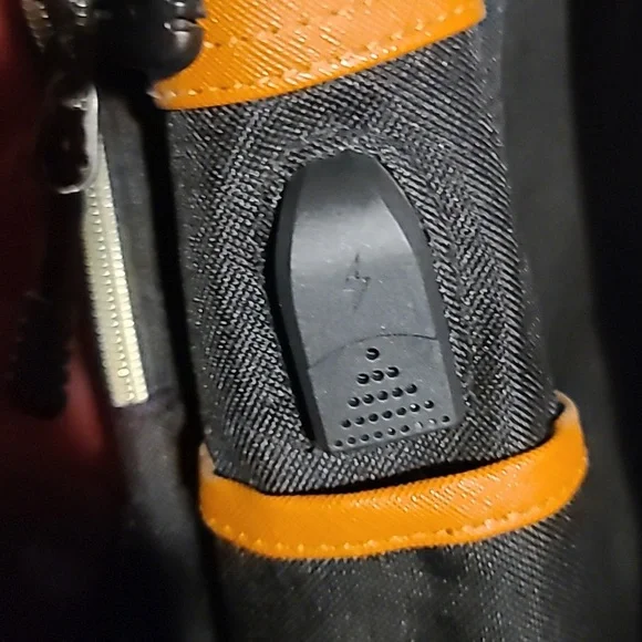 Backpack - Picture 5 of 8